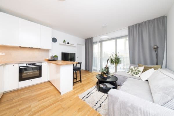Pronájem bytu 2+1 54 m², Račianska, Bratislava Pronájem bytu 2+1 54 m², Račianska, Bratislava