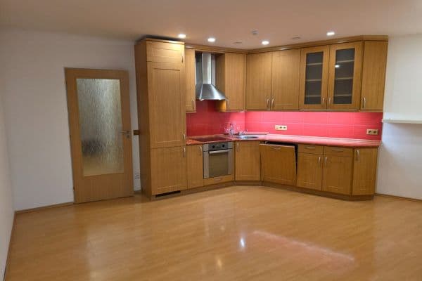 Pronájem bytu 2+kk 40 m², Kostomlatská, Praha Pronájem bytu 2+kk 40 m², Kostomlatská, Praha