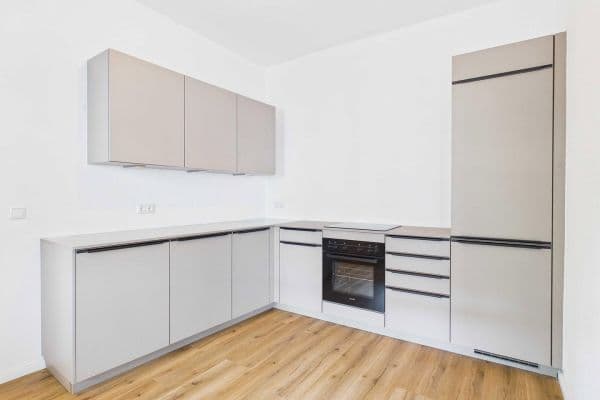 Pronájem bytu 2+1 51 m², Rot-Kreuz-Platz 5, Straubing Pronájem bytu 2+1 51 m², Rot-Kreuz-Platz 5, Straubing