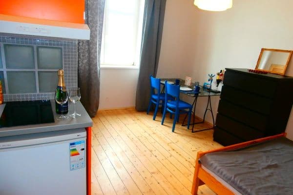 Pronájem bytu 1+kk 25 m², 5. května, Praha Pronájem bytu 1+kk 25 m², 5. května, Praha