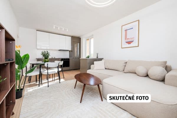 Prodej bytu 4+kk 83 m², Čeljabinská, Praha Prodej bytu 4+kk 83 m², Čeljabinská, Praha