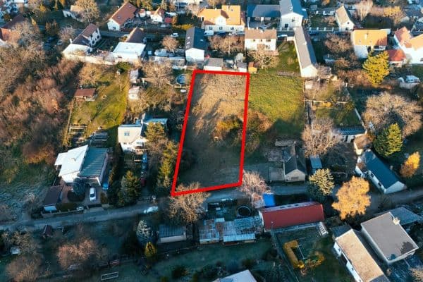 Prodej pozemku 1.000 m², Solnická, Praha Prodej pozemku 1.000 m², Solnická, Praha
