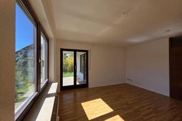 Prodej bytu 2+1 61 m², Leonberg Prodej bytu 2+1 61 m², Leonberg