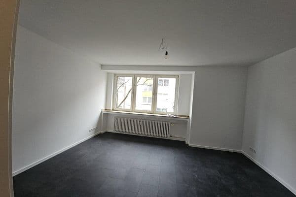 Pronájem bytu 1+1 30 m², Düsseldorf Pronájem bytu 1+1 30 m², Düsseldorf
