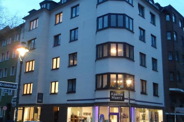 Pronájem bytu 2+1 61 m², Düsseldorf, Severní Porýní-Vestfálsko Pronájem bytu 2+1 61 m², Düsseldorf, Severní Porýní-Vestfálsko