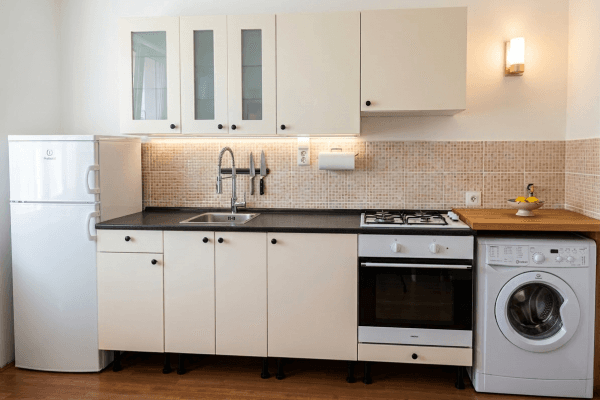 Pronájem bytu 1+1 40 m², Kadnárova, Bratislava Pronájem bytu 1+1 40 m², Kadnárova, Bratislava