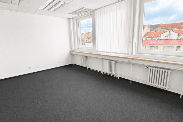Pronájem kanceláře 48 m², Sokolovská, Praha Pronájem kanceláře 48 m², Sokolovská, Praha