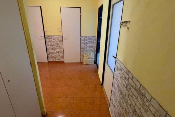 Prodej bytu 3+1 71 m², Ohradní, Praha Prodej bytu 3+1 71 m², Ohradní, Praha