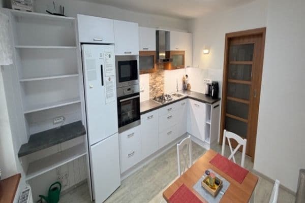 Pronájem bytu 2+1 65 m², Nábřeží, Luhačovice Pronájem bytu 2+1 65 m², Nábřeží, Luhačovice