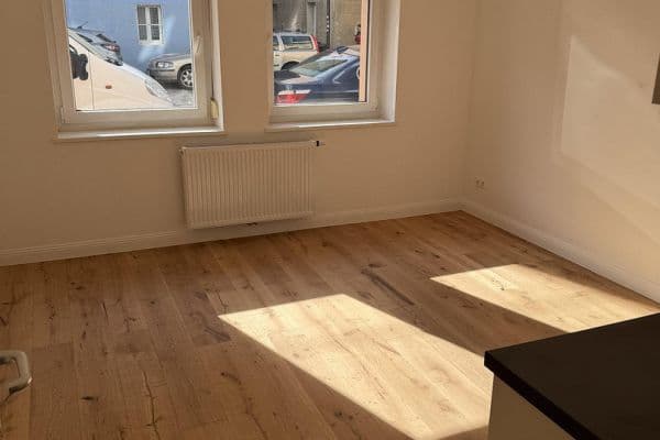 Pronájem bytu 3+1 73 m², Bussenstraße 58, Stuttgart, Bádensko-Württembersko Pronájem bytu 3+1 73 m², Bussenstraße 58, Stuttgart, Bádensko-Württembersko