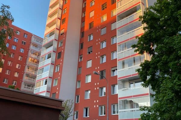 Prodej bytu 4+1 78 m², Mutěnická, Brno Prodej bytu 4+1 78 m², Mutěnická, Brno