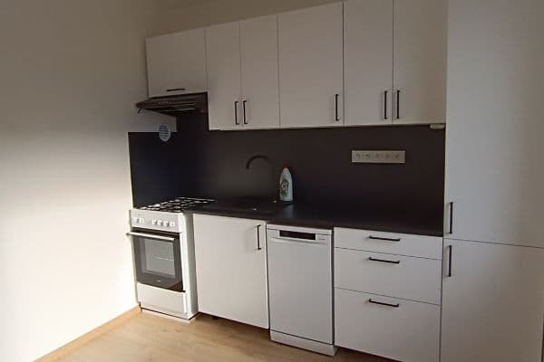 Pronájem bytu 1+1 36 m², Mládežnická, Nymburk Pronájem bytu 1+1 36 m², Mládežnická, Nymburk
