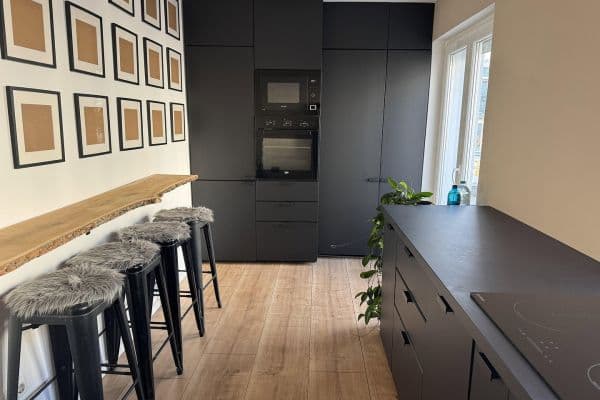 Pronájem bytu 3+1 85 m², Frankfurt am Main Pronájem bytu 3+1 85 m², Frankfurt am Main