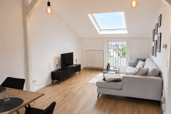 Pronájem bytu 3+kk 74 m², Königsteiner Straße 40d, Frankfurt am Main Pronájem bytu 3+kk 74 m², Königsteiner Straße 40d, Frankfurt am Main