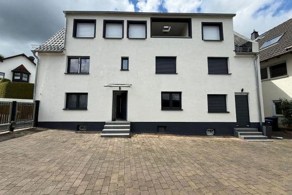 Pronájem domu 190 m², pozemek 270 m², Frankfurter Str. 9, Glashütten Pronájem domu 190 m², pozemek 270 m², Frankfurter Str. 9, Glashütten