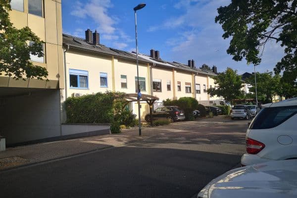 Prodej domu 163 m², pozemek 174 m², Neu-Isenburg Prodej domu 163 m², pozemek 174 m², Neu-Isenburg