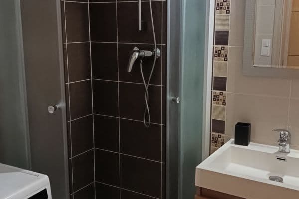 Pronájem bytu 1+kk 38 m², Hornoměcholupská, Praha, Praha Pronájem bytu 1+kk 38 m², Hornoměcholupská, Praha, Praha