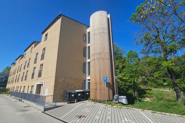 Pronájem bytu 1+kk 36 m², V Kněžívce, Tuchoměřice Pronájem bytu 1+kk 36 m², V Kněžívce, Tuchoměřice