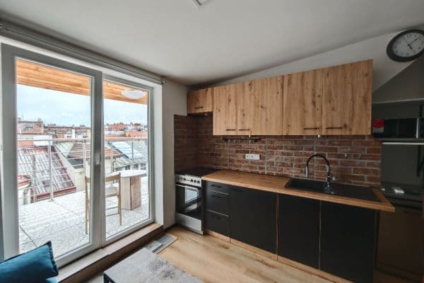 Pronájem bytu 1+1 30 m², Mikovcova, Praha Pronájem bytu 1+1 30 m², Mikovcova, Praha