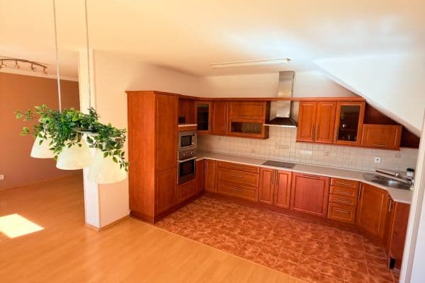 Prodej bytu 4+1 122 m², U Trojice, České Budějovice, Jihočeský kraj Prodej bytu 4+1 122 m², U Trojice, České Budějovice, Jihočeský kraj