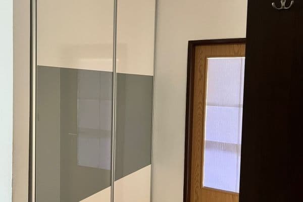 Pronájem bytu 4+1 76 m², Hlavní, Praha Pronájem bytu 4+1 76 m², Hlavní, Praha