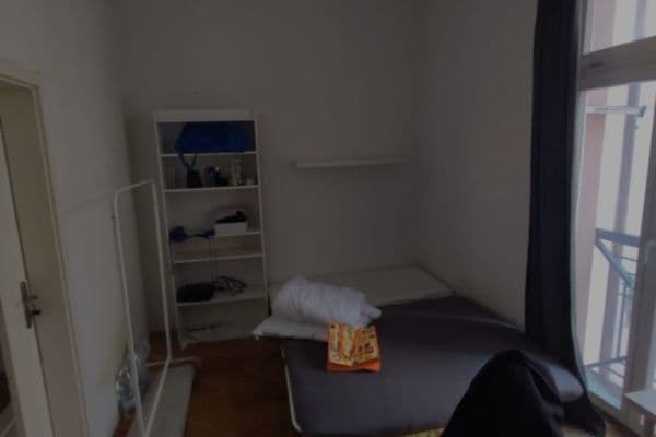 Pronájem bytu 1+kk 14 m², Orebitská, Praha Pronájem bytu 1+kk 14 m², Orebitská, Praha