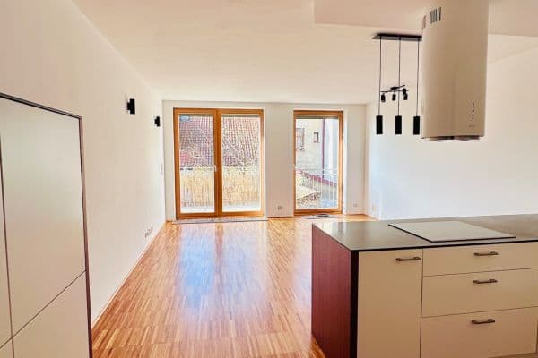 Pronájem bytu 3+kk 77 m², Pod Hliništěm, Praha Pronájem bytu 3+kk 77 m², Pod Hliništěm, Praha