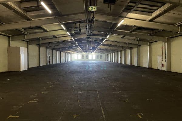 Pronájem nebytového prostoru 2.200 m², Im Gewerbepark 1, Hunderdorf Pronájem nebytového prostoru 2.200 m², Im Gewerbepark 1, Hunderdorf