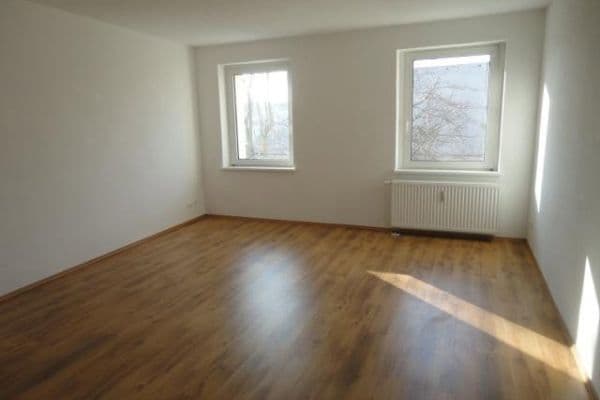 Pronájem bytu 4+1 98 m², Magdeburg Pronájem bytu 4+1 98 m², Magdeburg