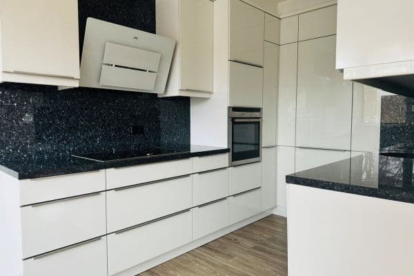 Pronájem bytu 3+kk 111 m², Karl-Liebknecht-Str. 151, Glienicke/Nordbahn Pronájem bytu 3+kk 111 m², Karl-Liebknecht-Str. 151, Glienicke/Nordbahn