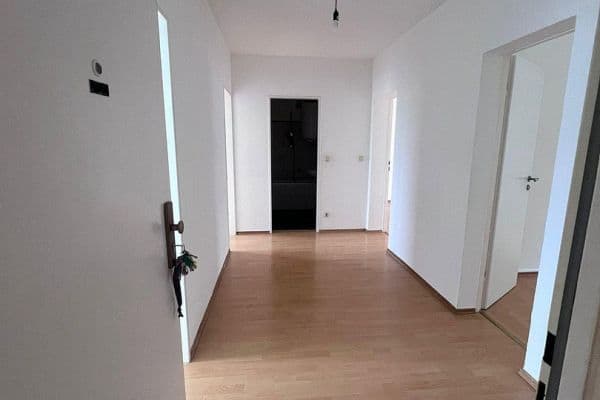 Pronájem bytu 3+1 70 m², Leibnizstr. 41, Heusenstamm Pronájem bytu 3+1 70 m², Leibnizstr. 41, Heusenstamm