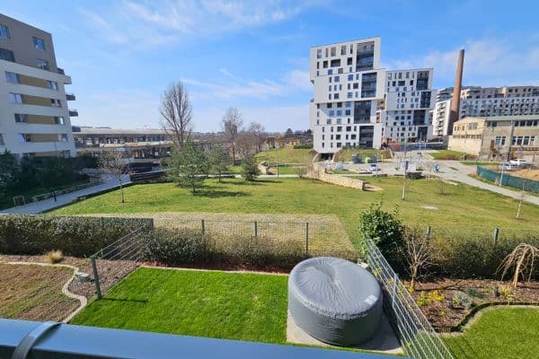 Pronájem bytu 2+kk 60 m², Svatošových, Praha Pronájem bytu 2+kk 60 m², Svatošových, Praha