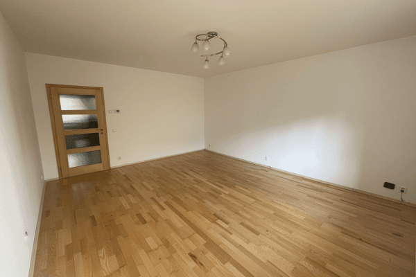 Pronájem bytu 3+1 88 m², Kladivova, Brno Pronájem bytu 3+1 88 m², Kladivova, Brno