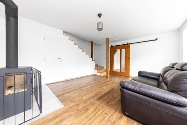 Prodej domu 180 m², pozemek 522 m², Hněvotín Prodej domu 180 m², pozemek 522 m², Hněvotín