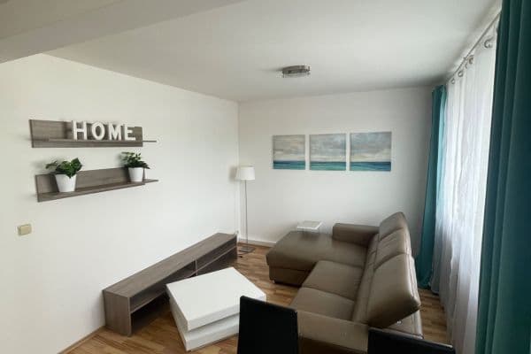 Pronájem bytu 2+kk 43 m², Dubová, Karlovy Vary Pronájem bytu 2+kk 43 m², Dubová, Karlovy Vary