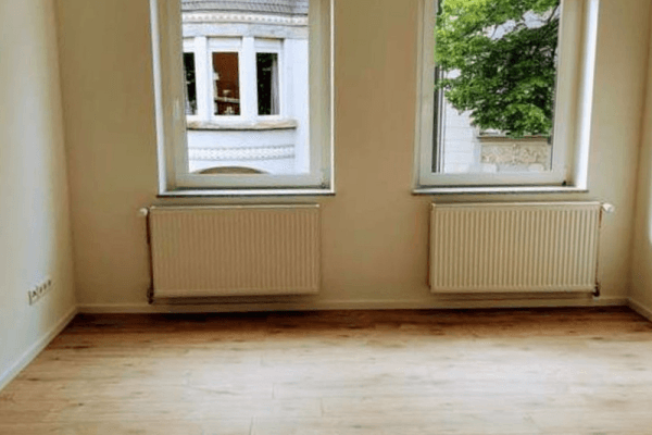 Pronájem bytu 3+1 70 m², Burgstr. 83, Solingen Pronájem bytu 3+1 70 m², Burgstr. 83, Solingen