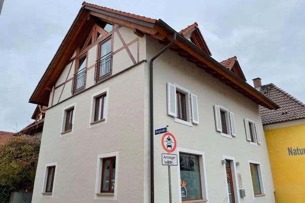 Pronájem bytu 3+1 72 m², Bundesstraße 22, Ehrenkirchen-Norsingen Pronájem bytu 3+1 72 m², Bundesstraße 22, Ehrenkirchen-Norsingen