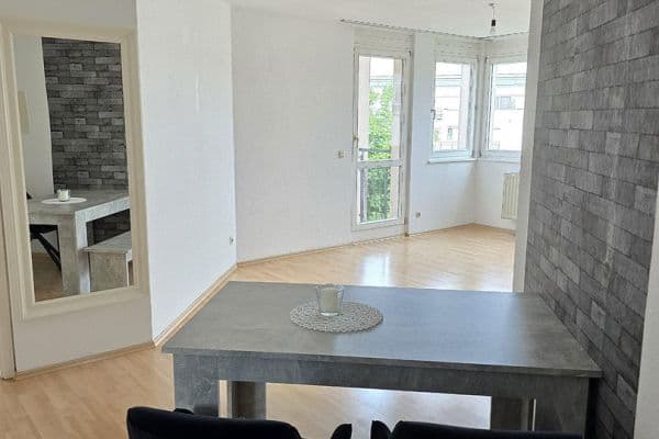 Pronájem bytu 3+1 68 m², Michelangelostr. 12/1, Künzelsau Pronájem bytu 3+1 68 m², Michelangelostr. 12/1, Künzelsau