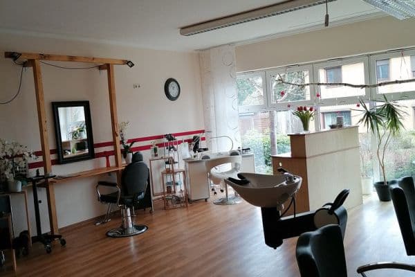 Pronájem nebytového prostoru 60 m², Dorfstraße 12, Henstedt-Ulzburg Pronájem nebytového prostoru 60 m², Dorfstraße 12, Henstedt-Ulzburg