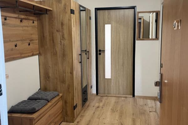 Pronájem bytu 3+1 68 m², V Úžlabině, Praha Pronájem bytu 3+1 68 m², V Úžlabině, Praha