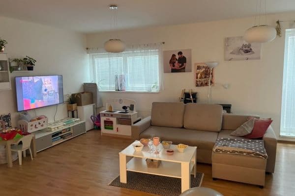 Pronájem bytu 2+kk 69 m², Svémyslice Pronájem bytu 2+kk 69 m², Svémyslice