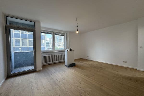 Pronájem bytu 1+1 33 m², Zeil 39, Frankfurt am Main Pronájem bytu 1+1 33 m², Zeil 39, Frankfurt am Main