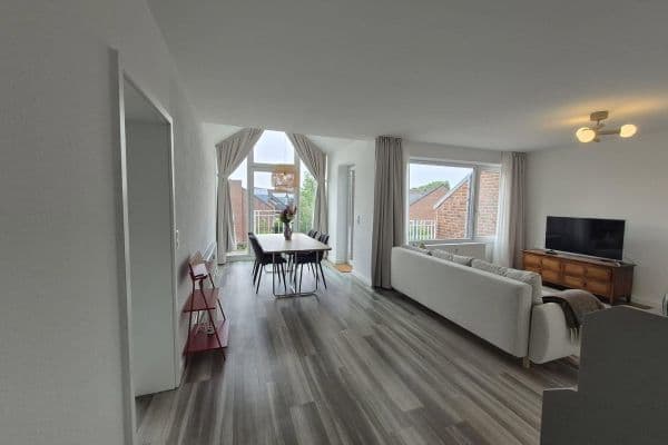 Pronájem bytu 2+1 68 m², Düsseldorf, Severní Porýní-Vestfálsko Pronájem bytu 2+1 68 m², Düsseldorf, Severní Porýní-Vestfálsko