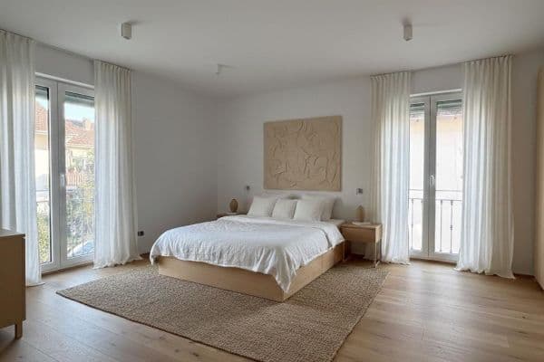Pronájem bytu 3+1 104 m², Offenbach am Main Pronájem bytu 3+1 104 m², Offenbach am Main