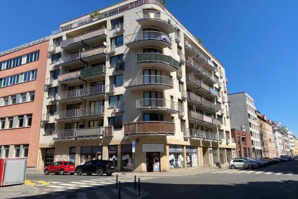 Prodej bytu 1+kk 38 m², Drahobejlova, Praha Prodej bytu 1+kk 38 m², Drahobejlova, Praha