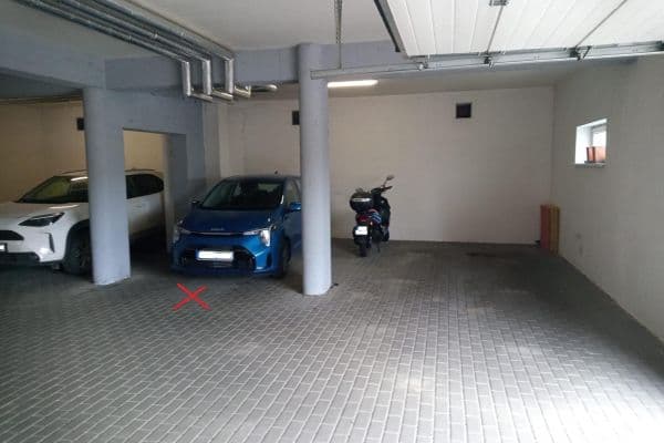 Prodej garáže 12 m², U Leskavy, Brno Prodej garáže 12 m², U Leskavy, Brno