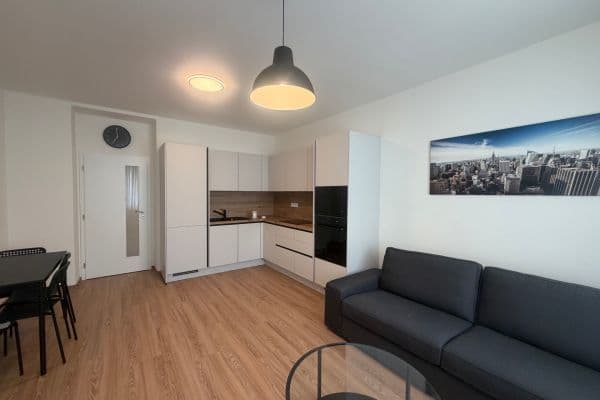 Pronájem bytu 3+kk 87 m², U Jezerky, Praha Pronájem bytu 3+kk 87 m², U Jezerky, Praha