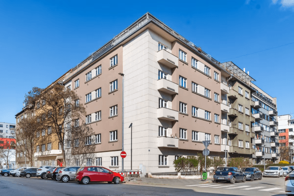 Prodej bytu 1+kk 35 m², Kloboučnická, Praha Prodej bytu 1+kk 35 m², Kloboučnická, Praha