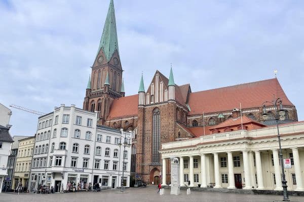 Pronájem kanceláře 60 m², Am Markt 2, Schwerin, Mecklenburg-Vorpommern Pronájem kanceláře 60 m², Am Markt 2, Schwerin, Mecklenburg-Vorpommern