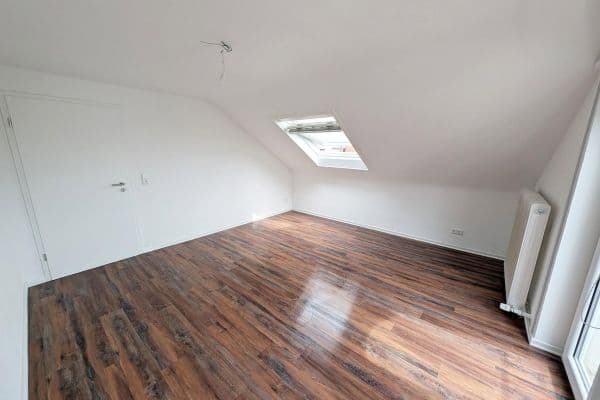 Pronájem bytu 3+1 77 m², Filderstadt Pronájem bytu 3+1 77 m², Filderstadt